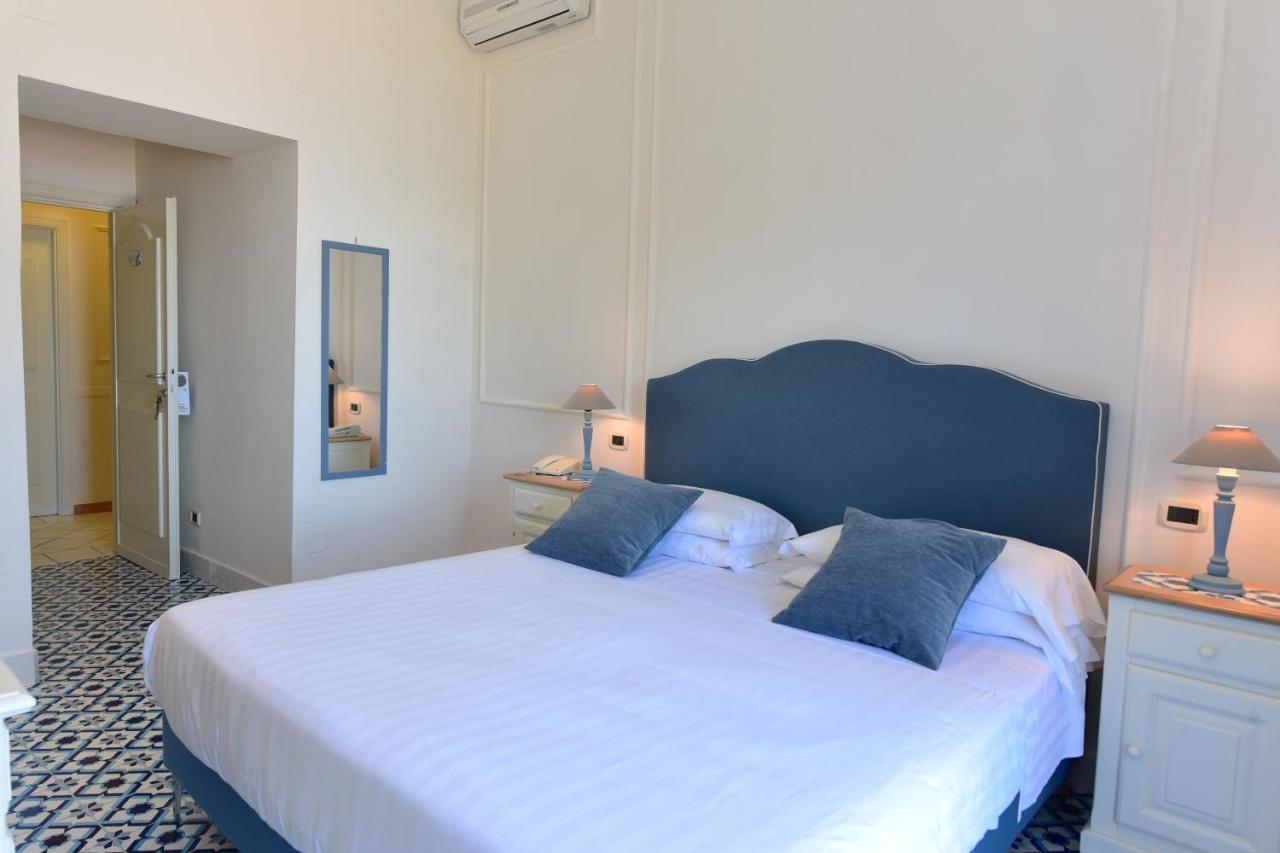 Hotel Garden Riviera Santa Maria di Castellabate Exterior photo